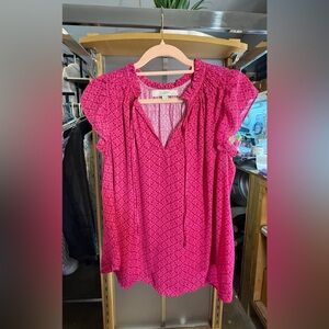 LOFT Pink Floral Blouse 💗🌸 Size M